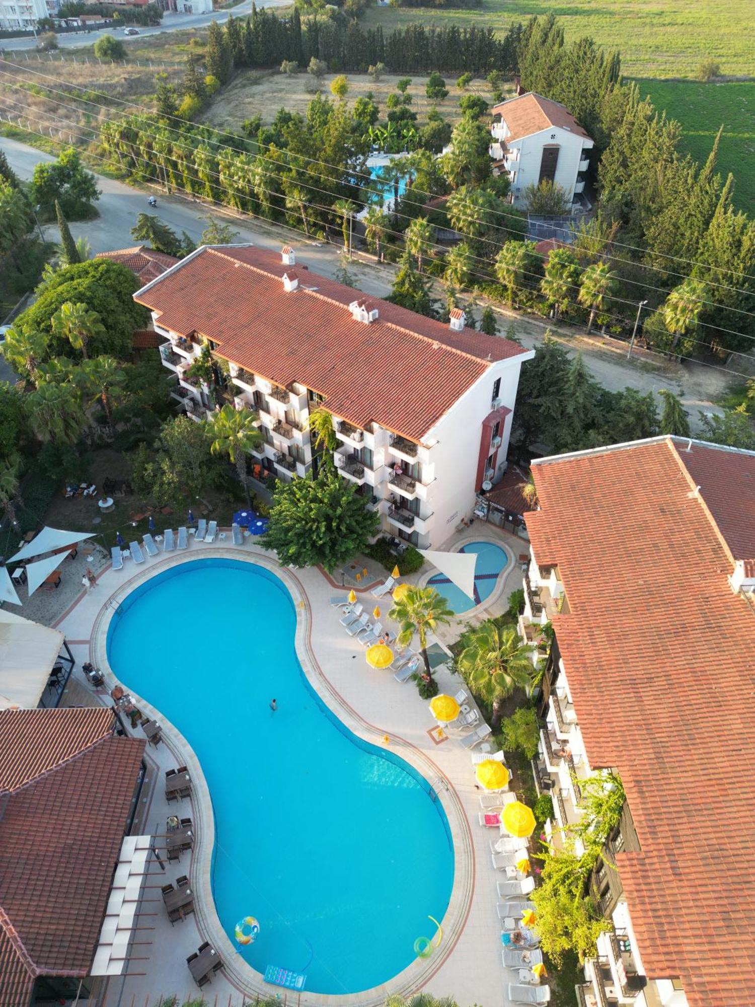 Hotel apartamentowy Lemas Side