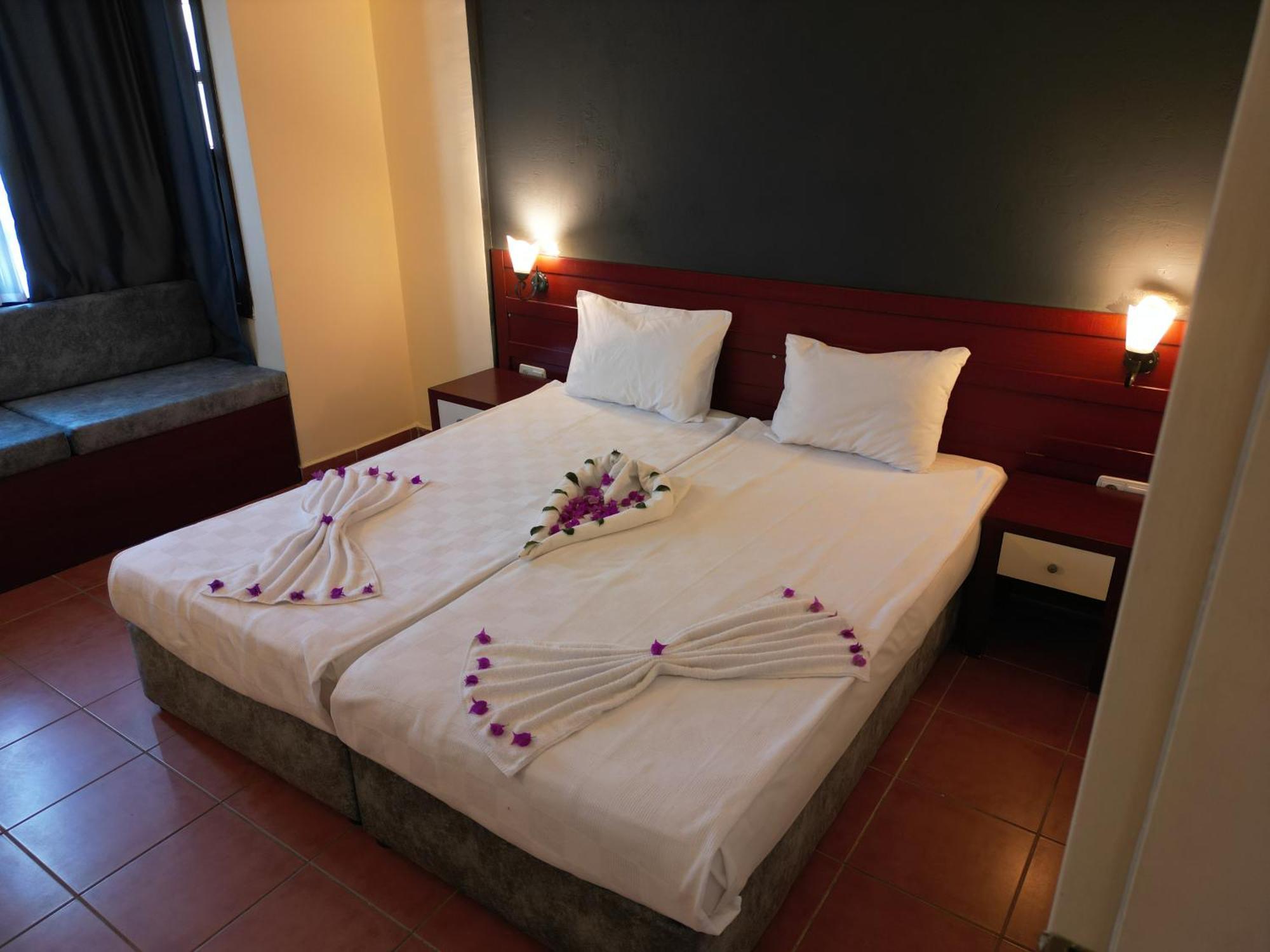 Lemas Hotel apartamentowy Side